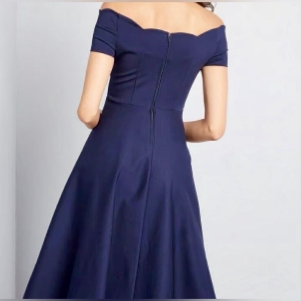 Modcloth Navy Blue Off-Shoulder Scalloped Dress Size Medium - Picture 2 of 9